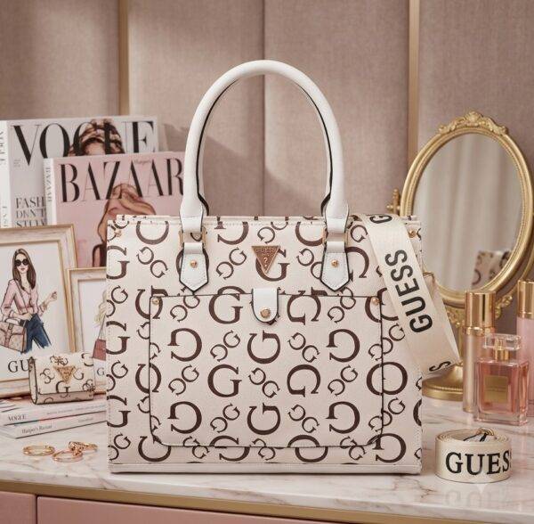 S917-795- BOLSO PREMIUM x "GUESS". (1 PZA)