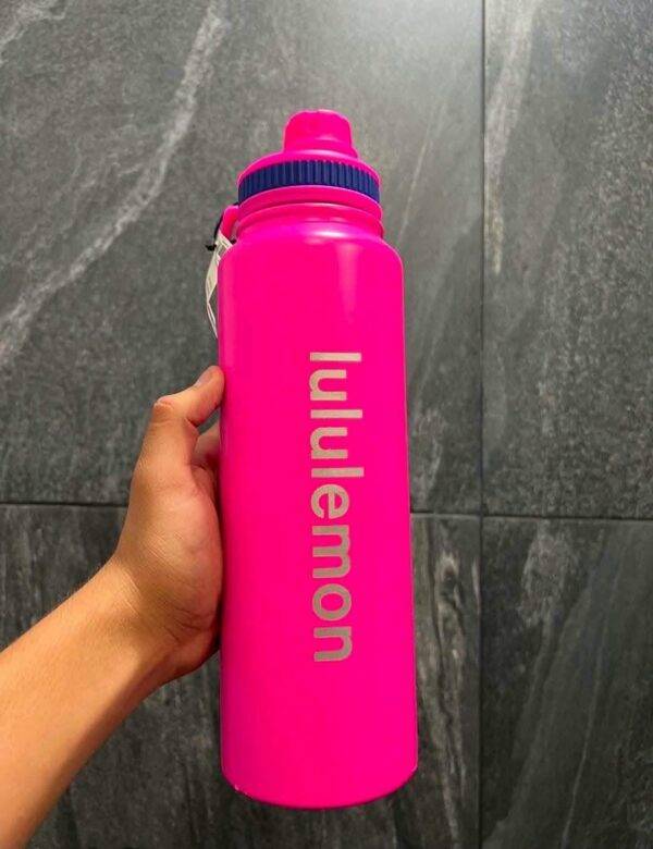 X0864 - TERMO x "LULULEMON" 22 ONZAS (1 PZA)