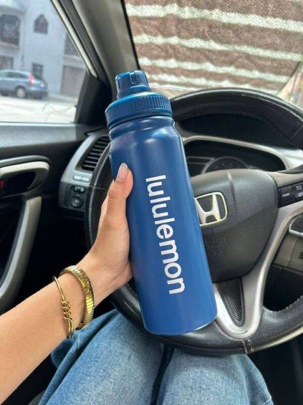 X0864 - TERMO x "LULULEMON" 22 ONZAS (1 PZA)