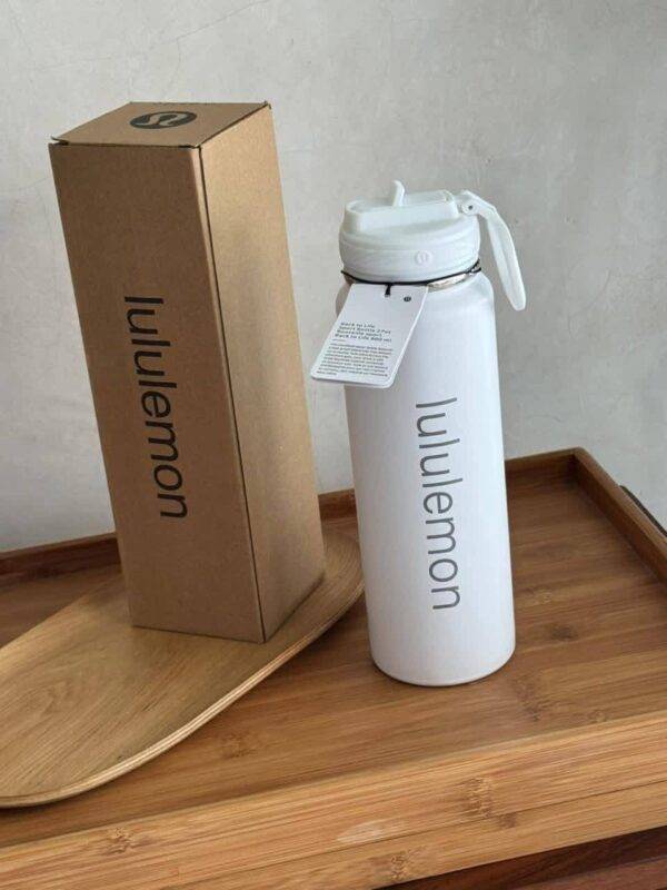 X0864 - TERMO x "LULULEMON" 22 ONZAS (1 PZA)