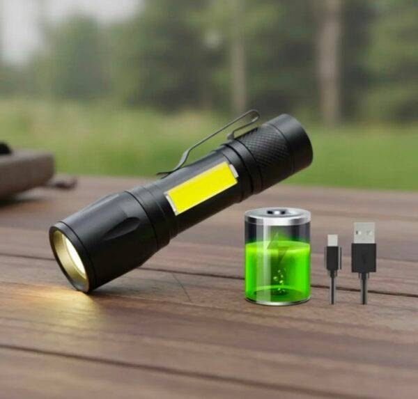 RWJG8475 - MINI LAMPARA LED CON ESTUCHE (1 PZA)
