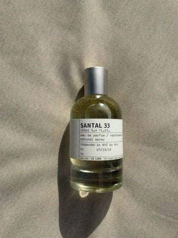 LU5422 - PERFUME x "SANTAL 33" (1 PZA)