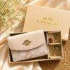 WXL-1105 - MONEDERO CON LLAVEROS PREMIUM x "COACH" (1 PZA)