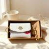 WXL-1105 - MONEDERO CON LLAVEROS PREMIUM x "COACH" (1 PZA)
