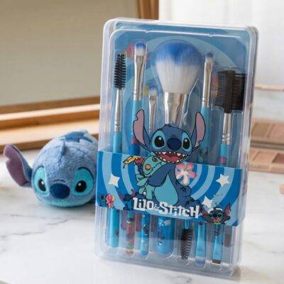 WhatsApp Image 2026-09-03 at 1.19.18 PM (1) HUBR2098 - KIT DE BROCHAS PARA MAQUILLAJE x "STITCH" (1 PZA)