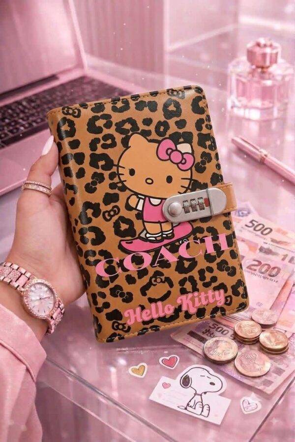 8590 - LIBRETA "ORGANIGASTO" DE "SNOOPY y HELLO KITTY" x "COACH" (1 PZA)
