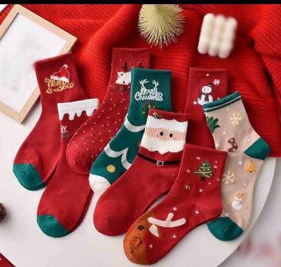 LU88861 - PAQUETE DE 5 PARES DE CALCETAS NAVIDEÑAS (1 PAQUETE)
