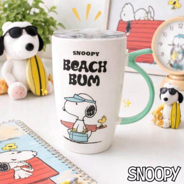 TCB177 - TAZA CON TAPA "BEACH VIPES" x "SNOOPY" (1 PZA)