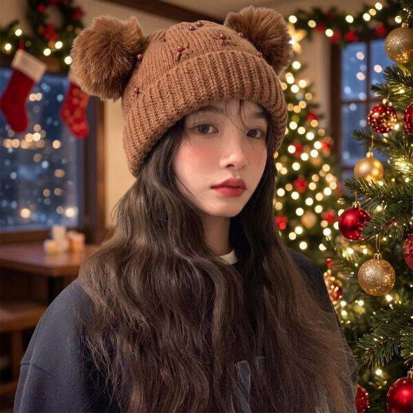 M1 - GORRO TEJIDO CON POMPONES Y PERLAS (1 PZA)
