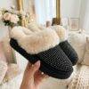 JYD-40 - PANTUFLAS AFELPADAS CON BRILLOS TIPO "UGG" (1 PZA)