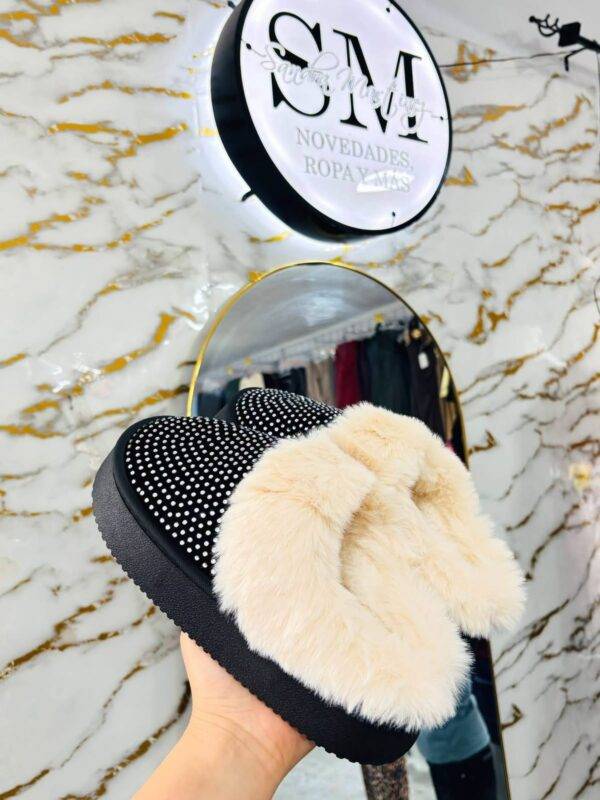 JYD-40 - PANTUFLAS AFELPADAS CON BRILLOS TIPO "UGG" (1 PZA)