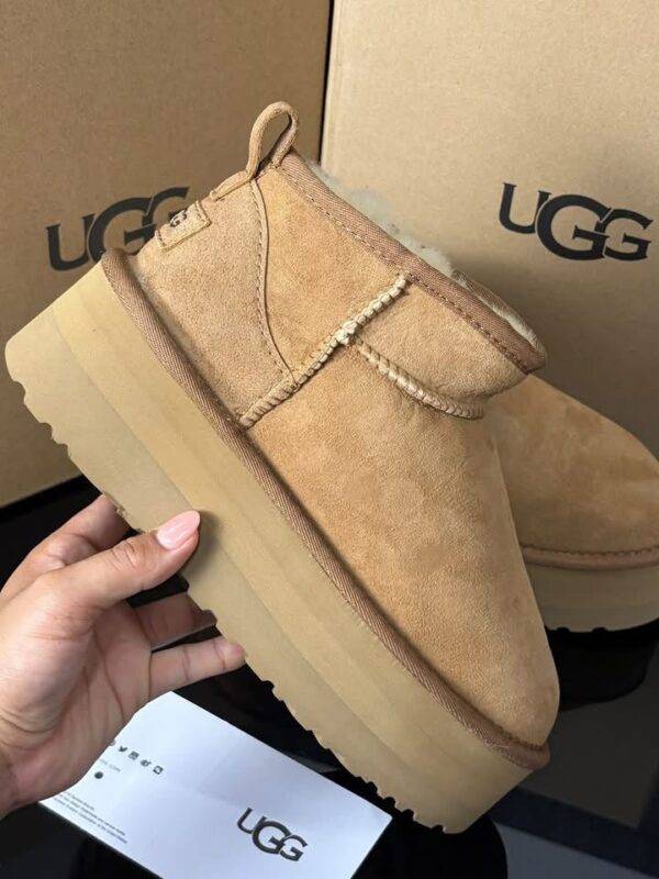 910001 - BOTAS AFELPADAS TIPO "UGG" (1 PZA)