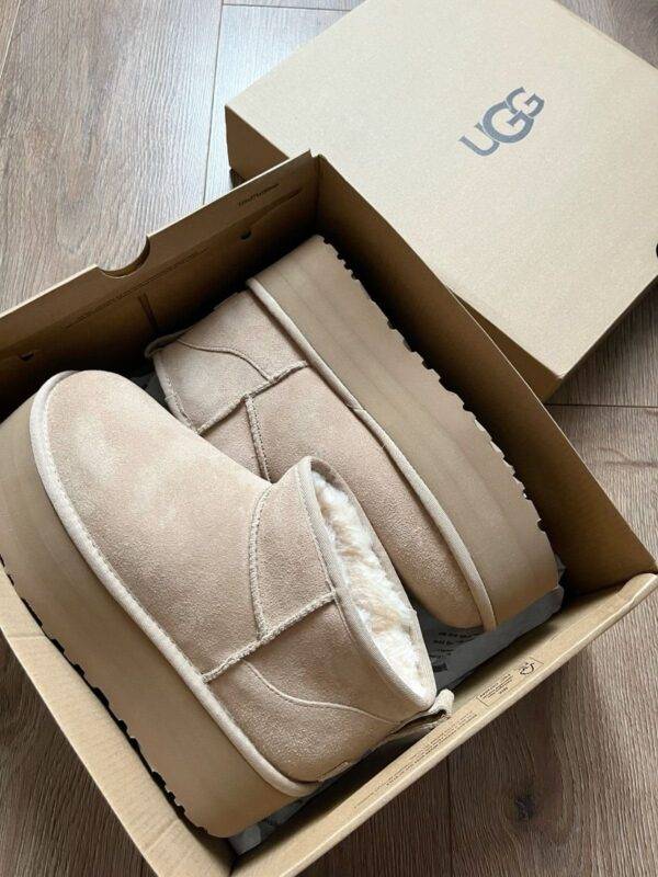 910001 - BOTAS AFELPADAS TIPO "UGG" (1 PZA)