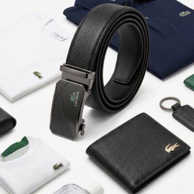 WhatsApp Image 2026-10-24 at 2.02.23 PM S8106- CARTERA Y CINTURON LACOSTE PREMIUM CON CAJA. (1 PZA)