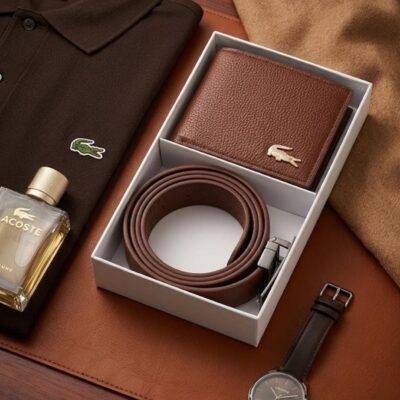 WhatsApp Image 2026-10-24 at 2.11.11 PM S8106- CARTERA Y CINTURON LACOSTE PREMIUM CON CAJA. (1 PZA)