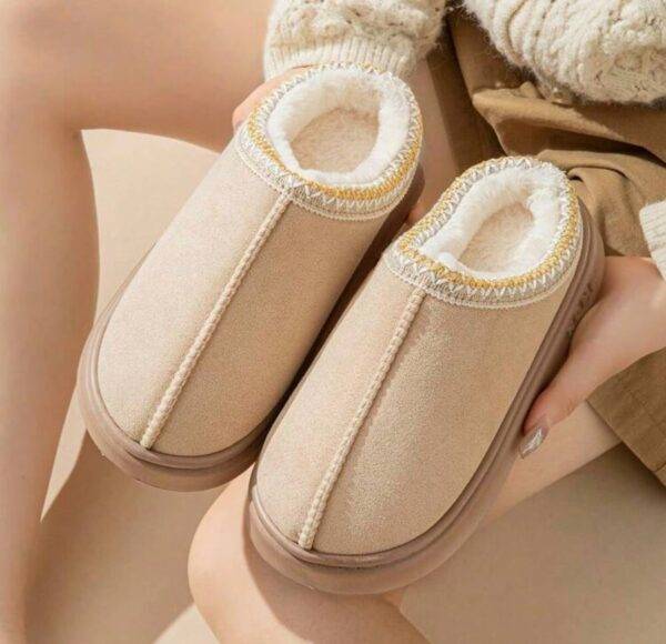910005 - PANTUFLAS "TIPO ZUECO" AFELPADAS PARA DAMA (1 PZA)